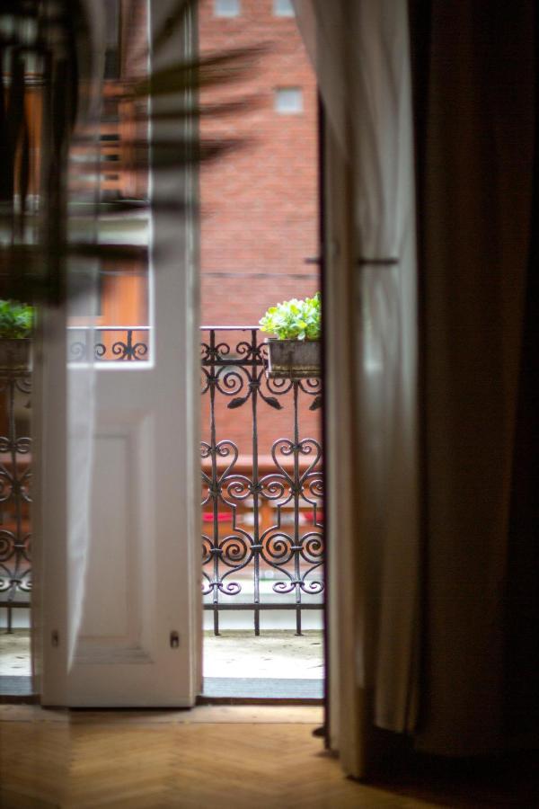 Spacious & Cozy Downtown Apartment With Balcony 부다페스트 외부 사진