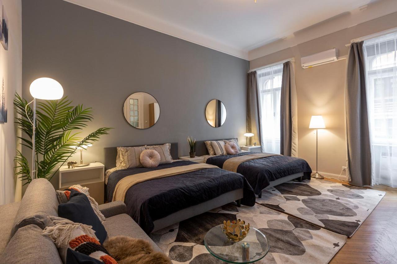 Spacious & Cozy Downtown Apartment With Balcony 부다페스트 외부 사진