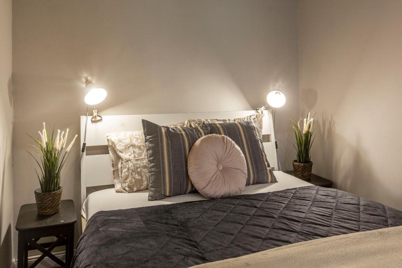 Spacious & Cozy Downtown Apartment With Balcony 부다페스트 외부 사진