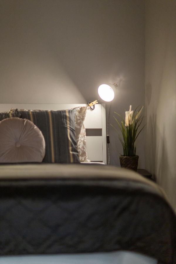 Spacious & Cozy Downtown Apartment With Balcony 부다페스트 외부 사진